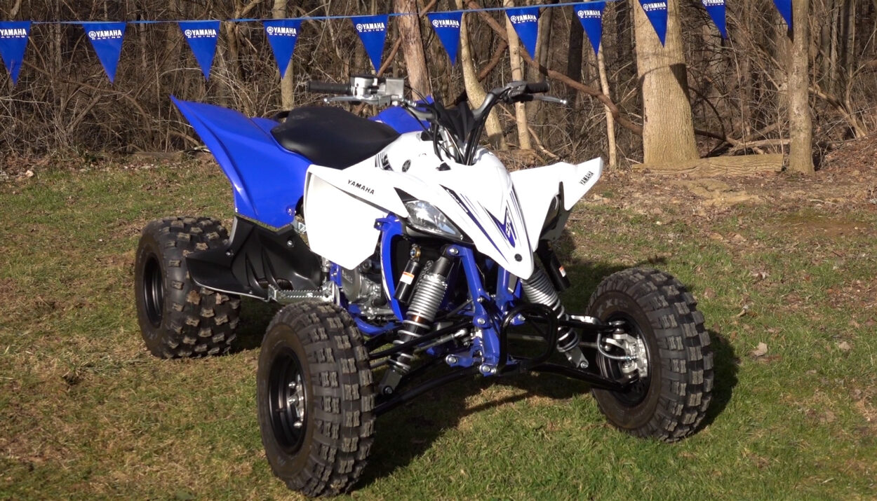 2016-yamaha-yfz-450r-se-1