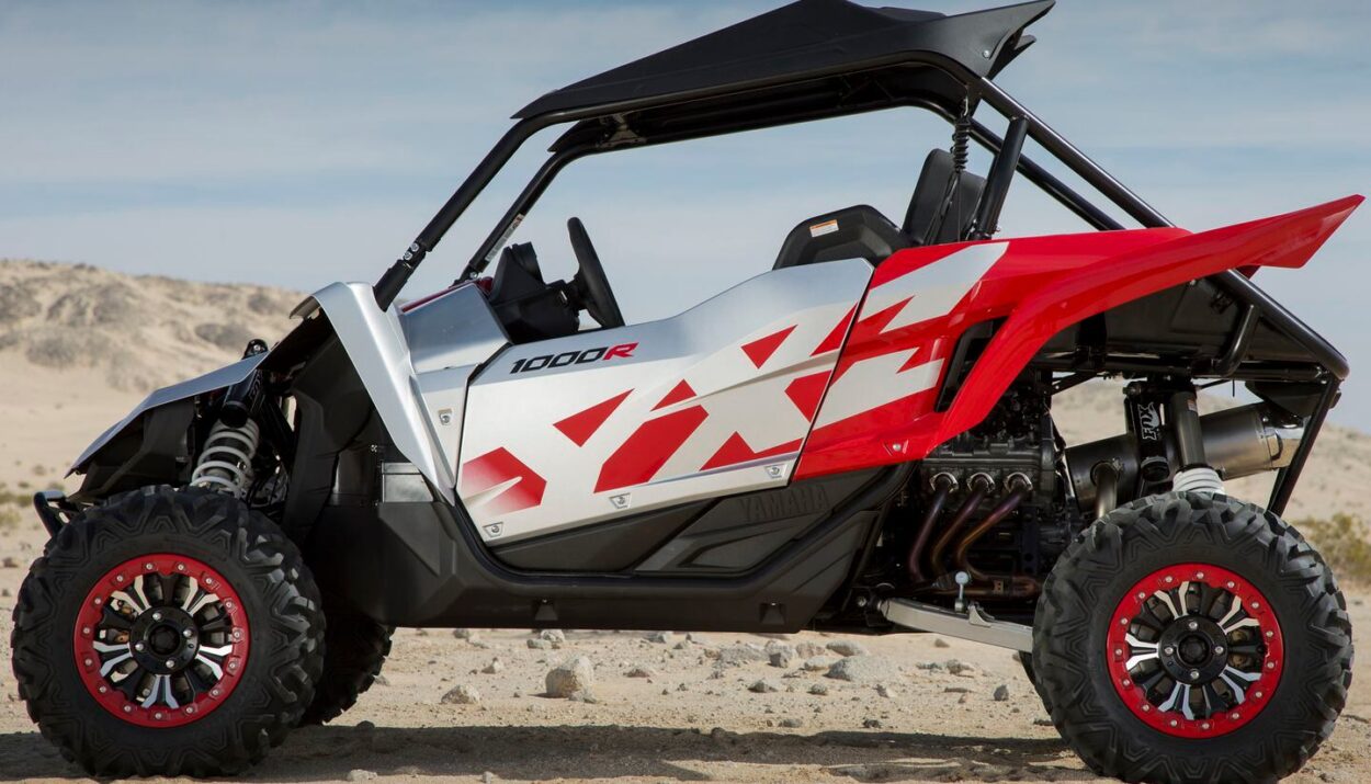 2016-yamaha-yxz-1000r-1