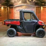2017-can-am-defender-xt-cab-hd8-1