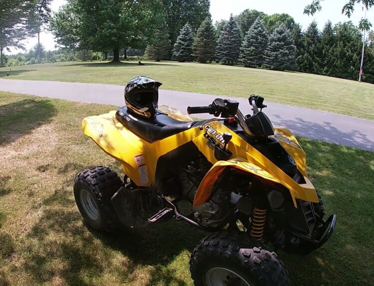 2017-can-am-ds-250-1