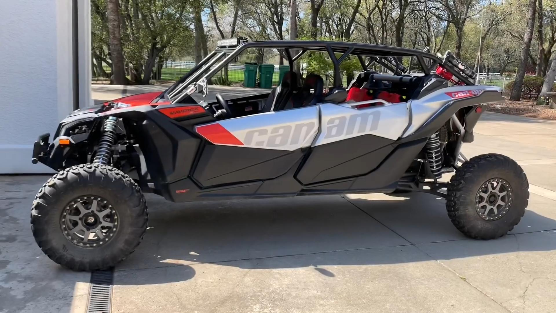 2017-can-am-maverick-x3-max-x-rs-turbo-r-2
