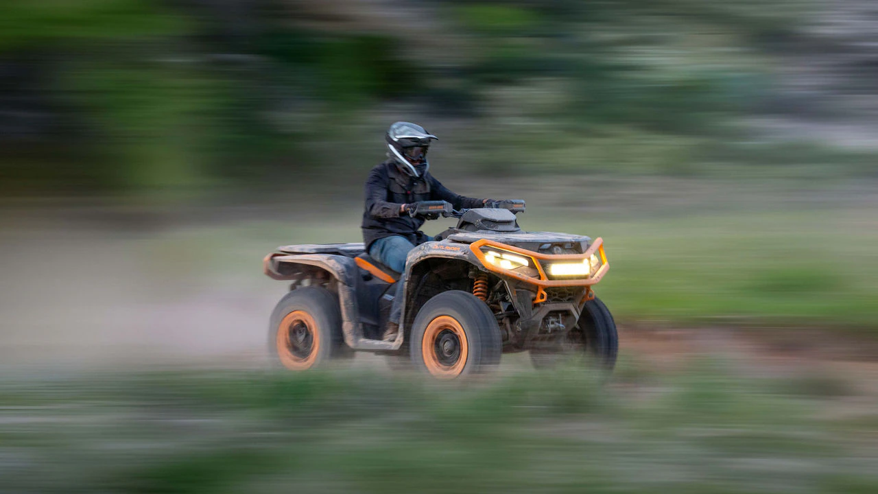 2017-can-am-outlander-xt-p-1000r-2