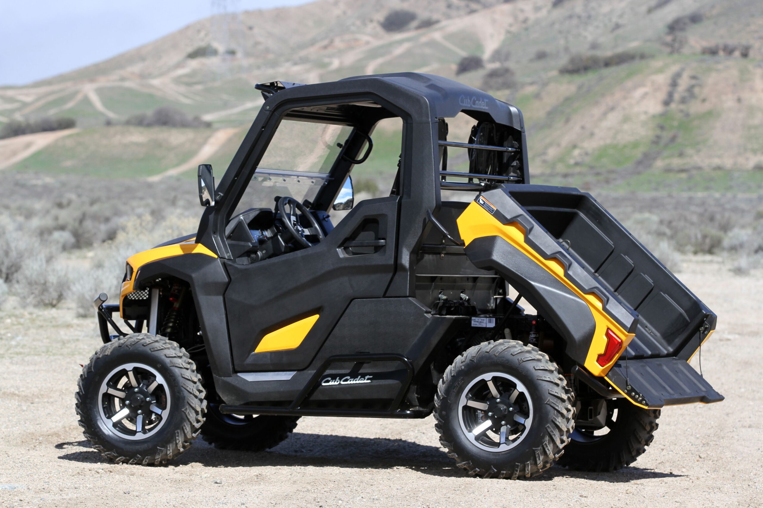 2017-cub-cadet-challenger-750-2-2-scaled