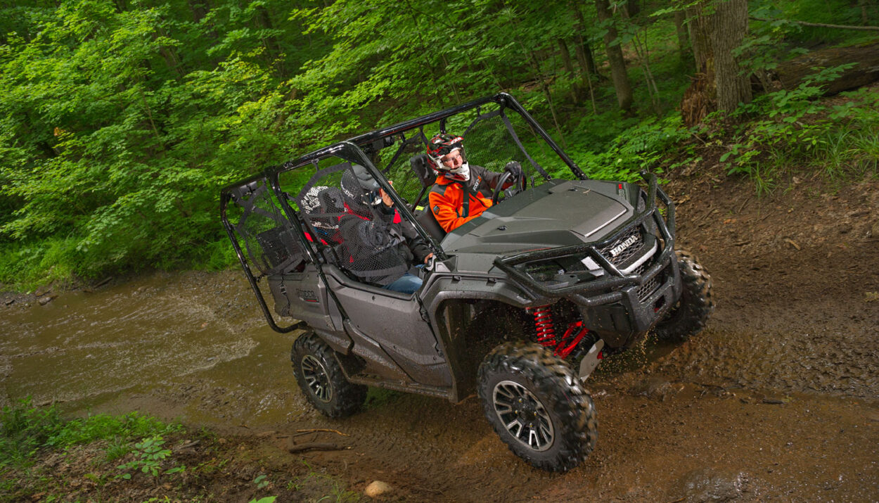 2017-honda-pioneer-1000-5-le-1