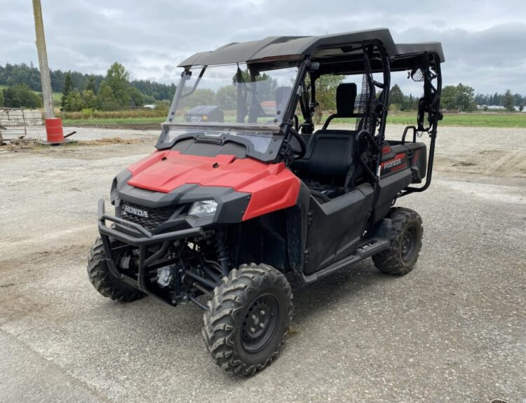 2017-honda-pioneer-700-4-1