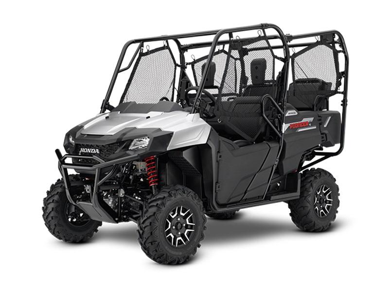 2017-honda-pioneer-700-4-deluxe-2