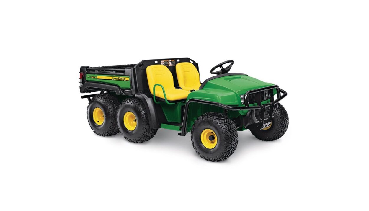2017-john-deere-gator--th-6x4-diesel-1