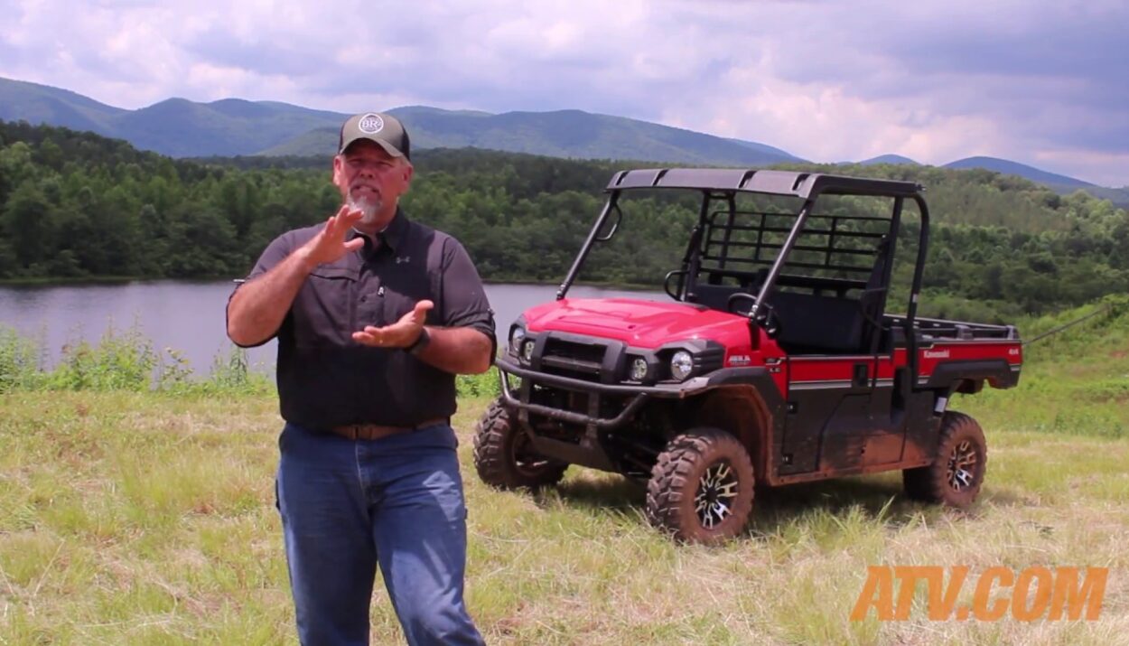 2017-kawasaki-mule--pro-fx--eps-camo-1