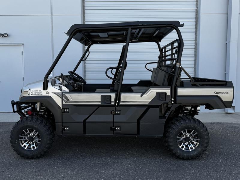 2017-kawasaki-mule--pro-fxt--ranch-edition-1