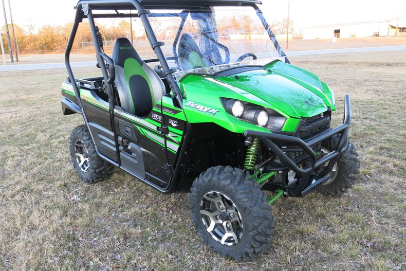 2017-kawasaki-teryx--1
