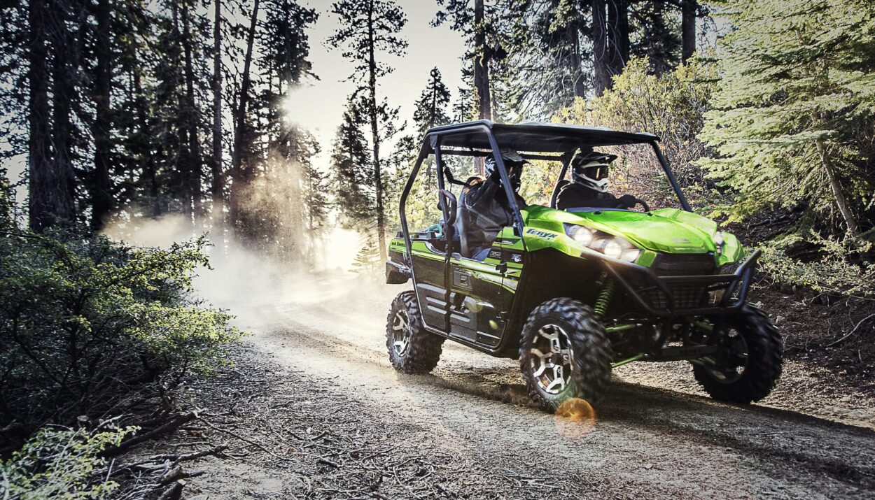 2017-kawasaki-teryx--le-1