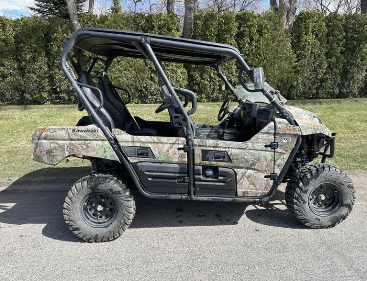 2017-kawasaki-teryx4--camo-1