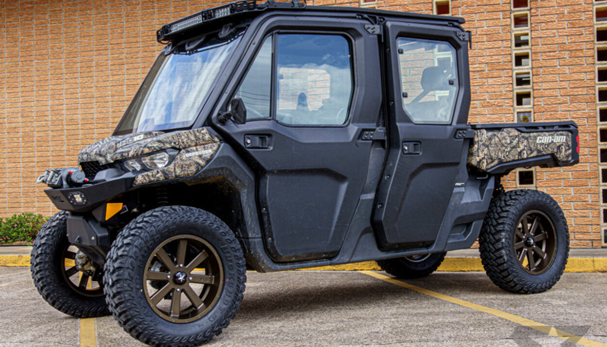 2018-can-am-defender-max-dps-hd8-1