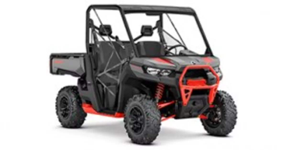 2018-can-am-defender-xt-p-hd10-1