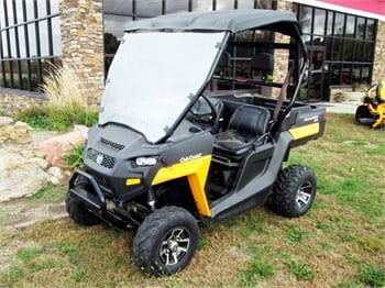 2018-cub-cadet-challenger-400lx-2