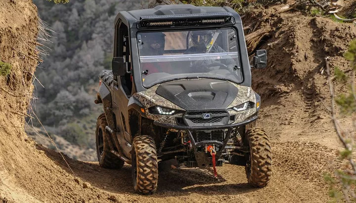 2018-cub-cadet-challenger-750-1
