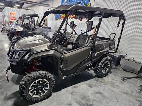 2018-honda-pioneer-1000-le-1
