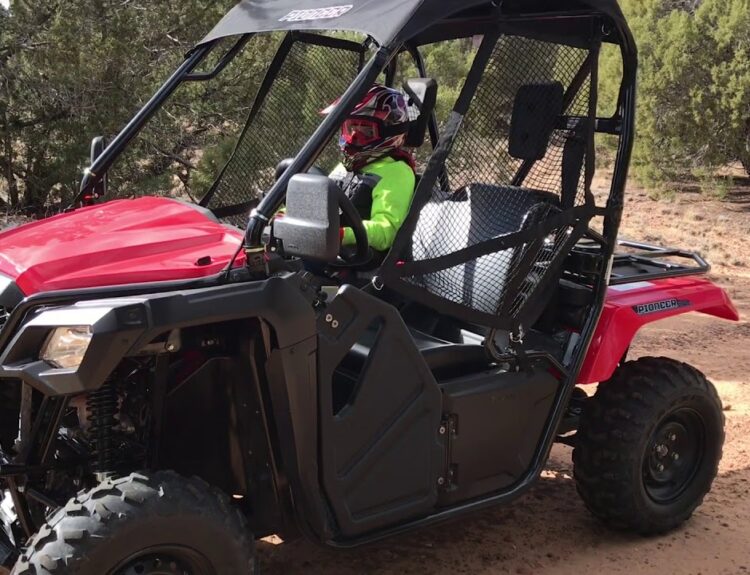 2018-honda-pioneer-500-1