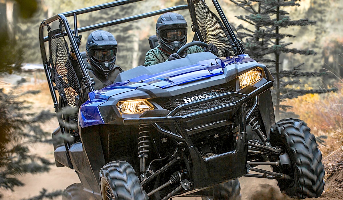 2018-honda-pioneer-700-1