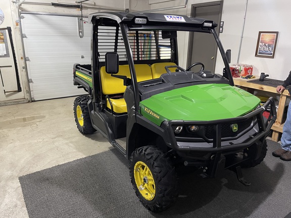 2018-john-deere-gator--xuv835m-1