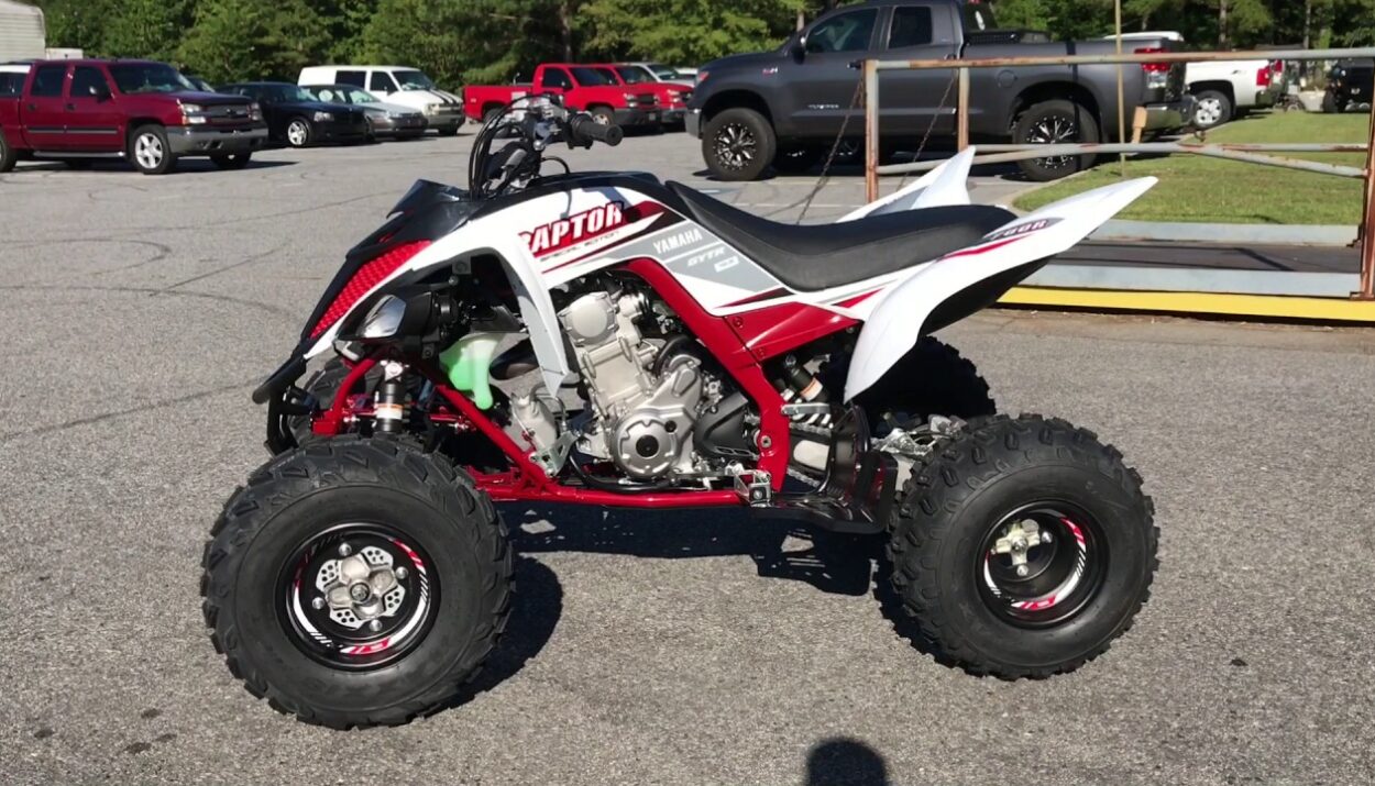 2018-yamaha-raptor-700r-se-1