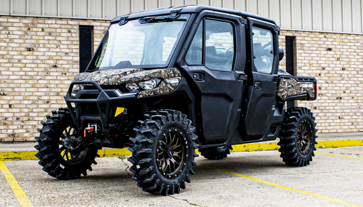 2020-can-am-defender-max-xt-hd10-cab-1