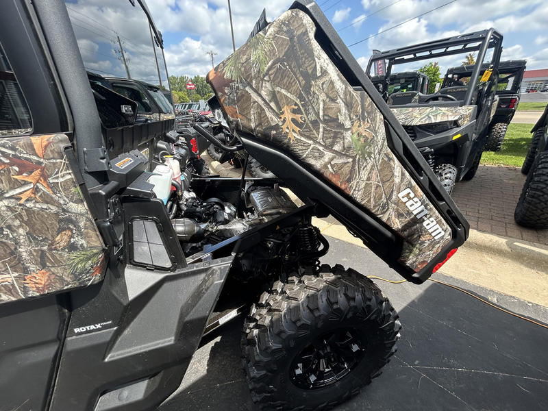 2020-can-am-defender-mossy-oak-edition-hd10-2-1.jpg