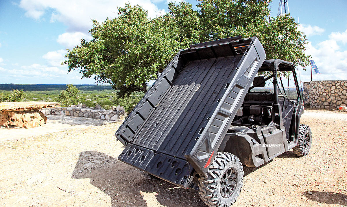 2020-can-am-defender-pro-dps-hd10-1
