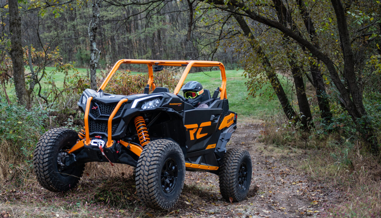 2020-can-am-maverick--sport-x-rc-1000r-1