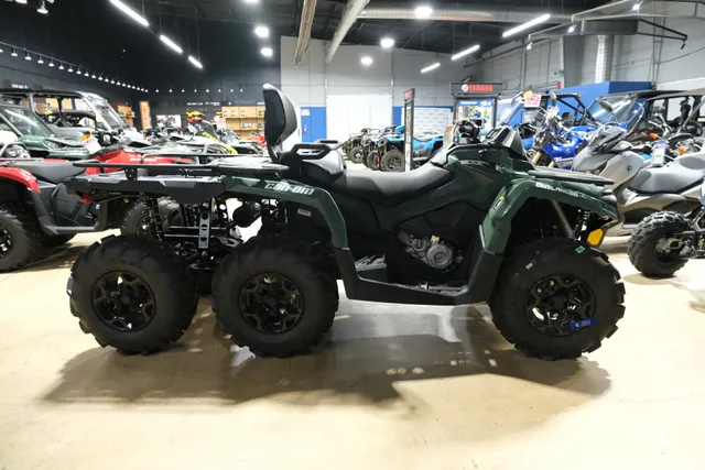 2020-can-am-outlander--max-6x6-dps-450-1