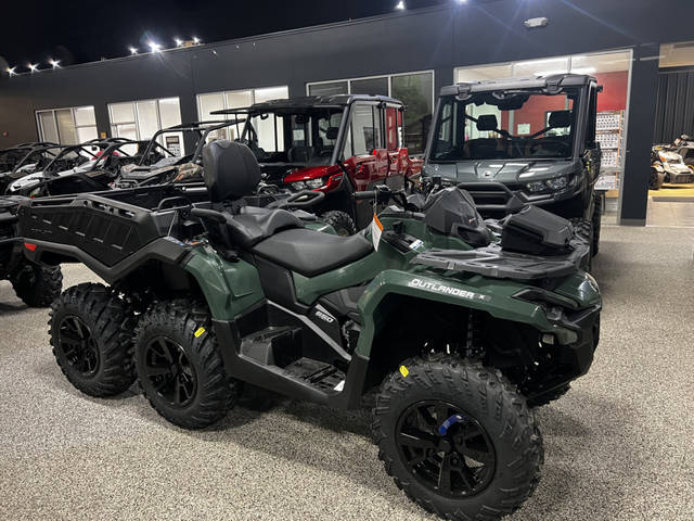 2020-can-am-outlander--max-6x6-dps-650-1