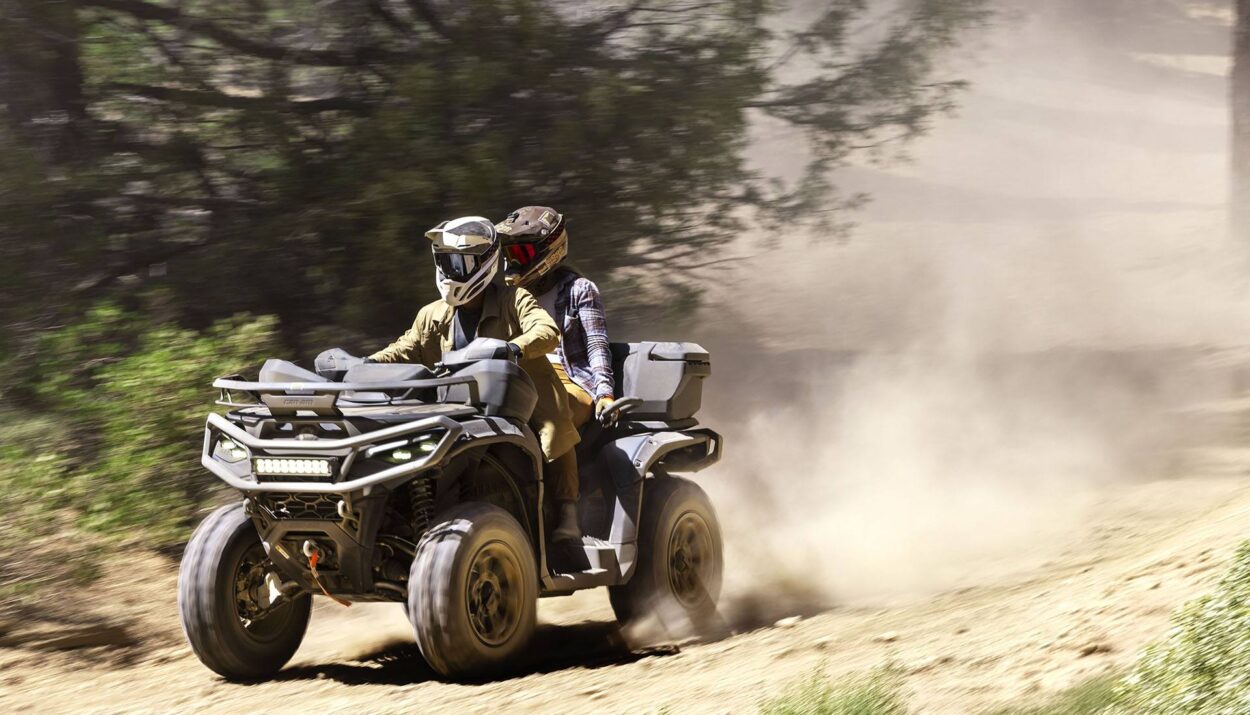 2020-can-am-outlander--max-limited-1000r-1