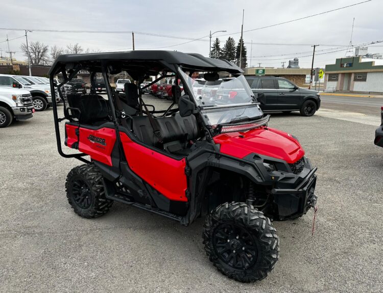 2020-honda-pioneer-1000-1