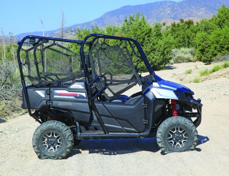 2020-honda-pioneer-700-4-1