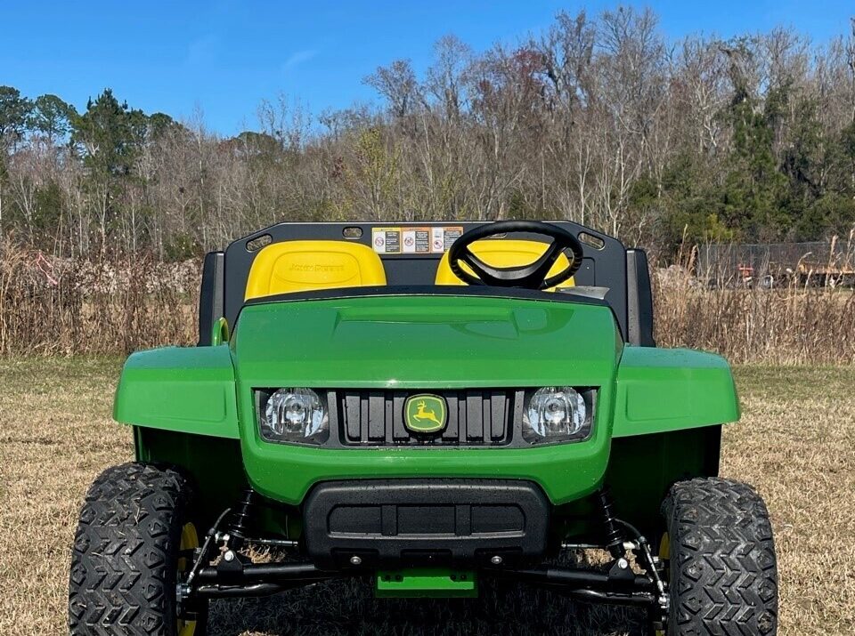 2020-john-deere-gator--ts-4x2-1