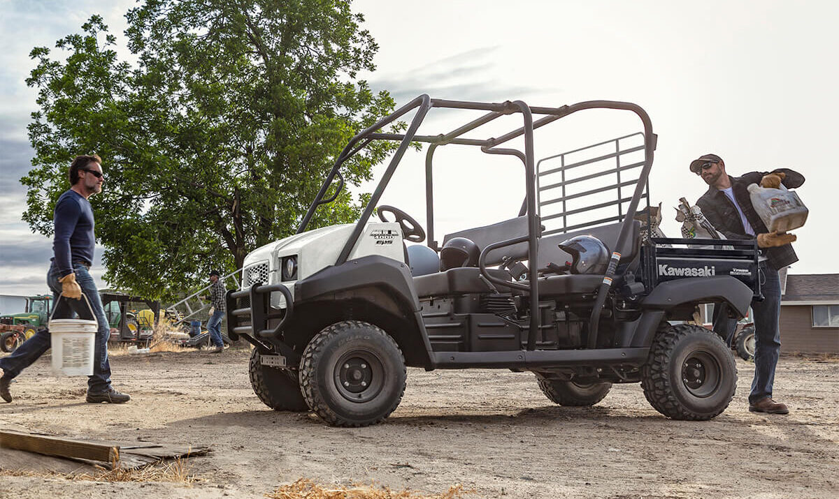 2020-kawasaki-mule--4000-trans-1