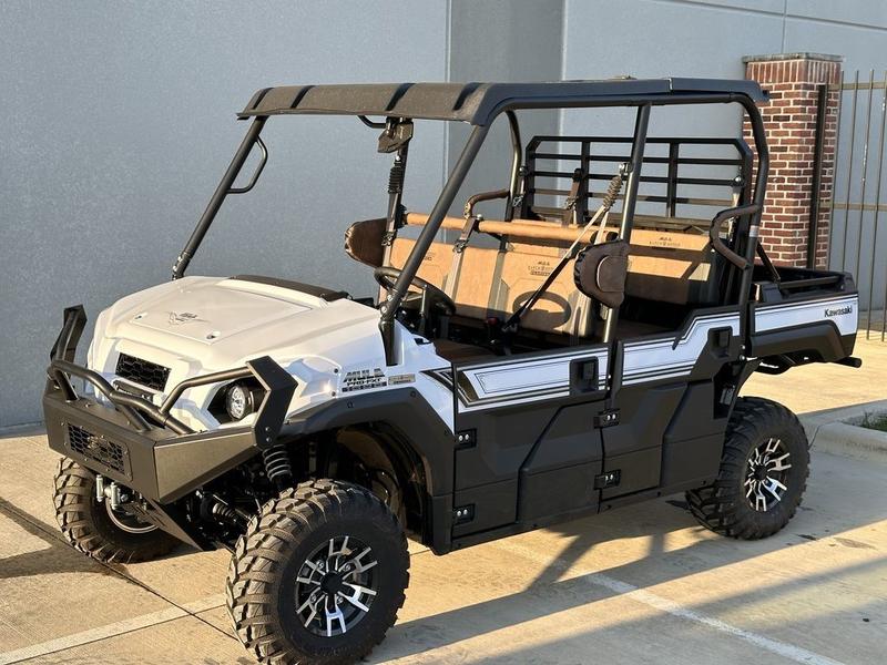 2020-kawasaki-mule--pro-fxt--ranch-edition-1
