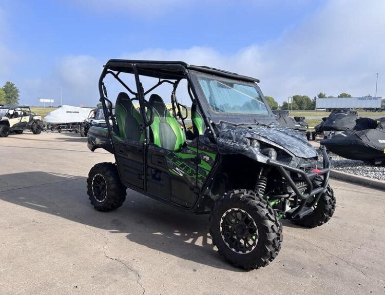 2020-kawasaki-teryx4--le-1
