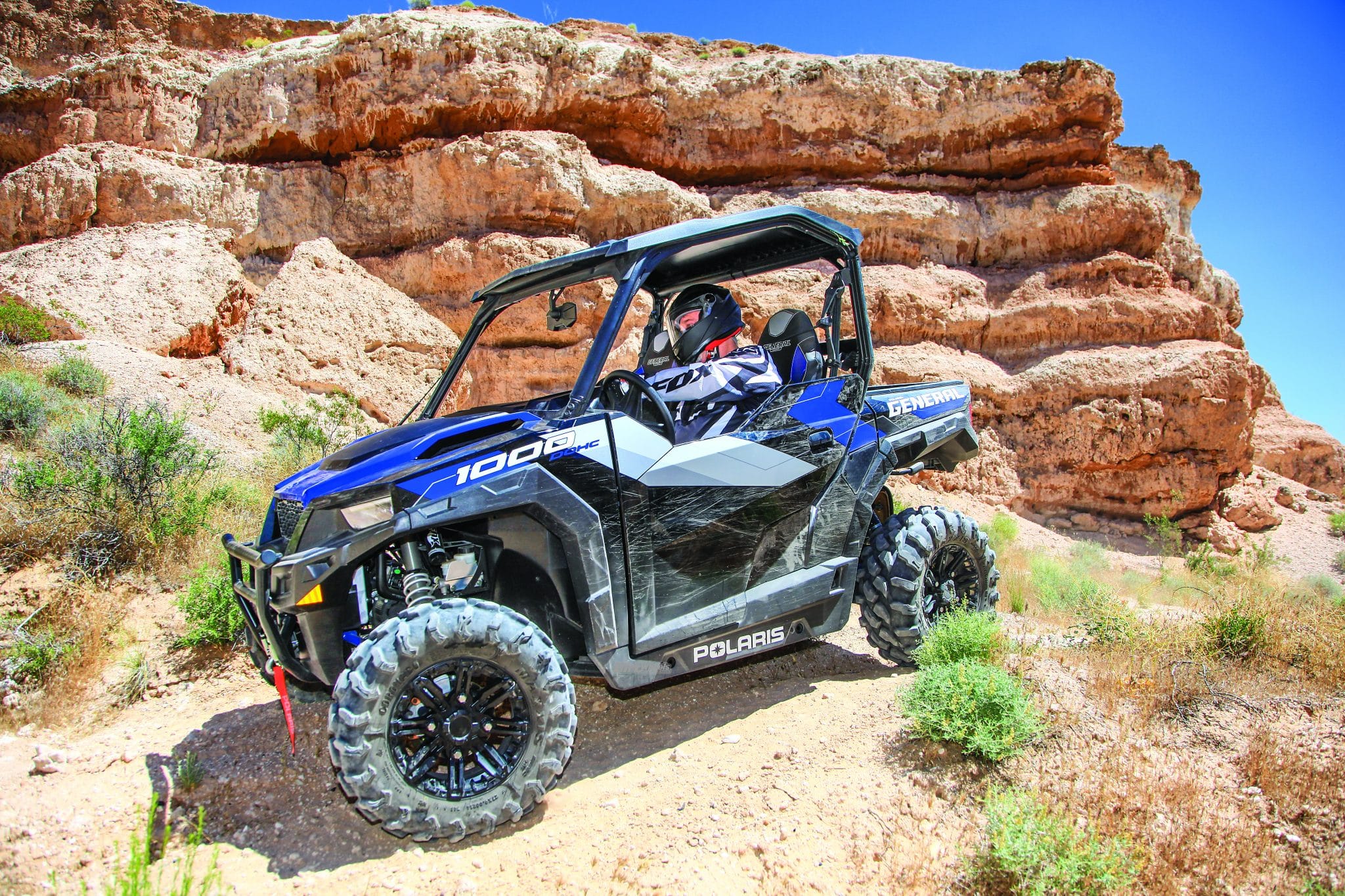 2020-polaris-general-1000-deluxe-2.jpg
