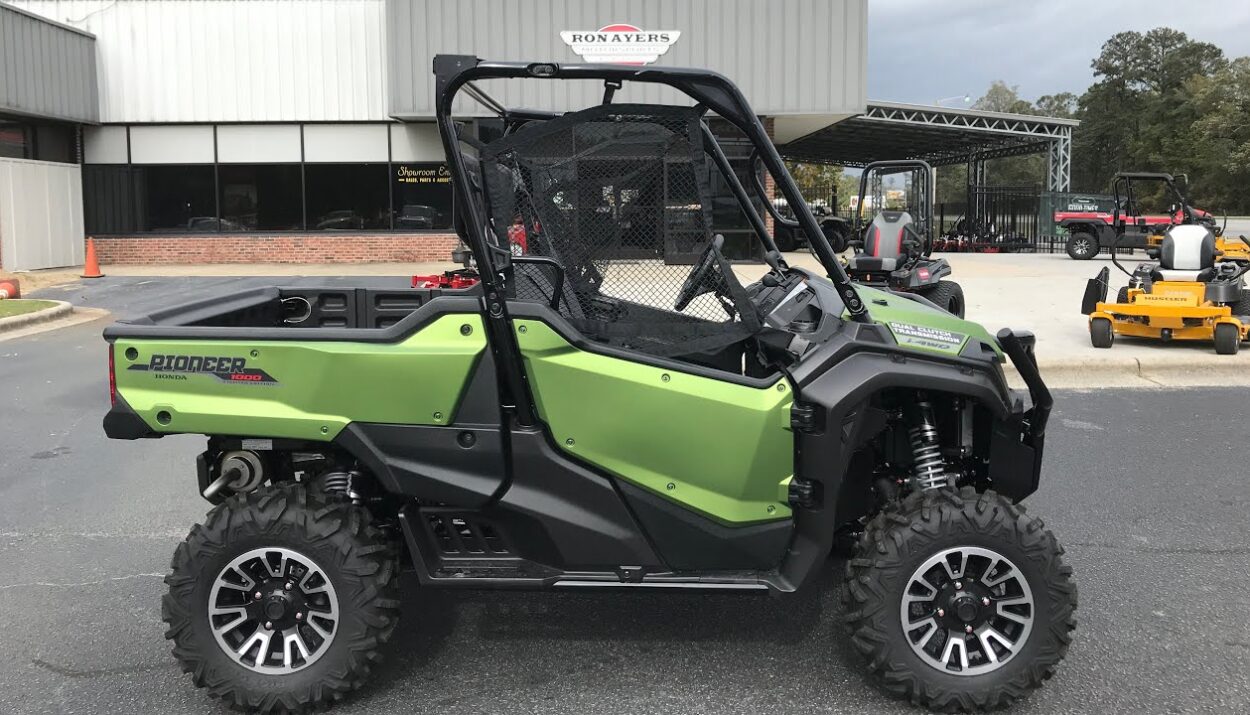 2021-honda-pioneer-1000-limited-edition-1