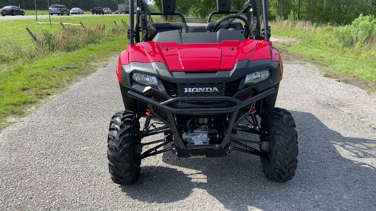 2021-honda-pioneer-700-deluxe-2