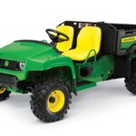 2021-john-deere-gator--ts-4x2-1