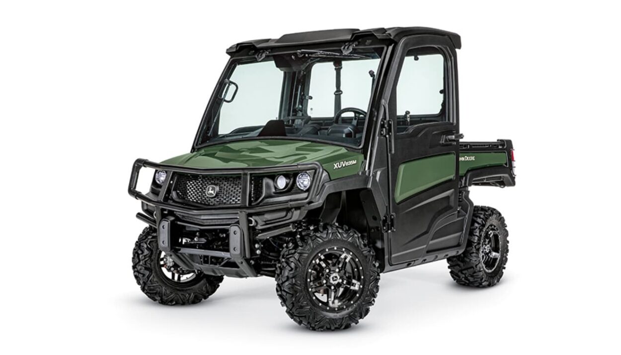 2021-john-deere-gator--xuv835m-cab-1