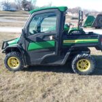 2021-john-deere-gator--xuv835r-1