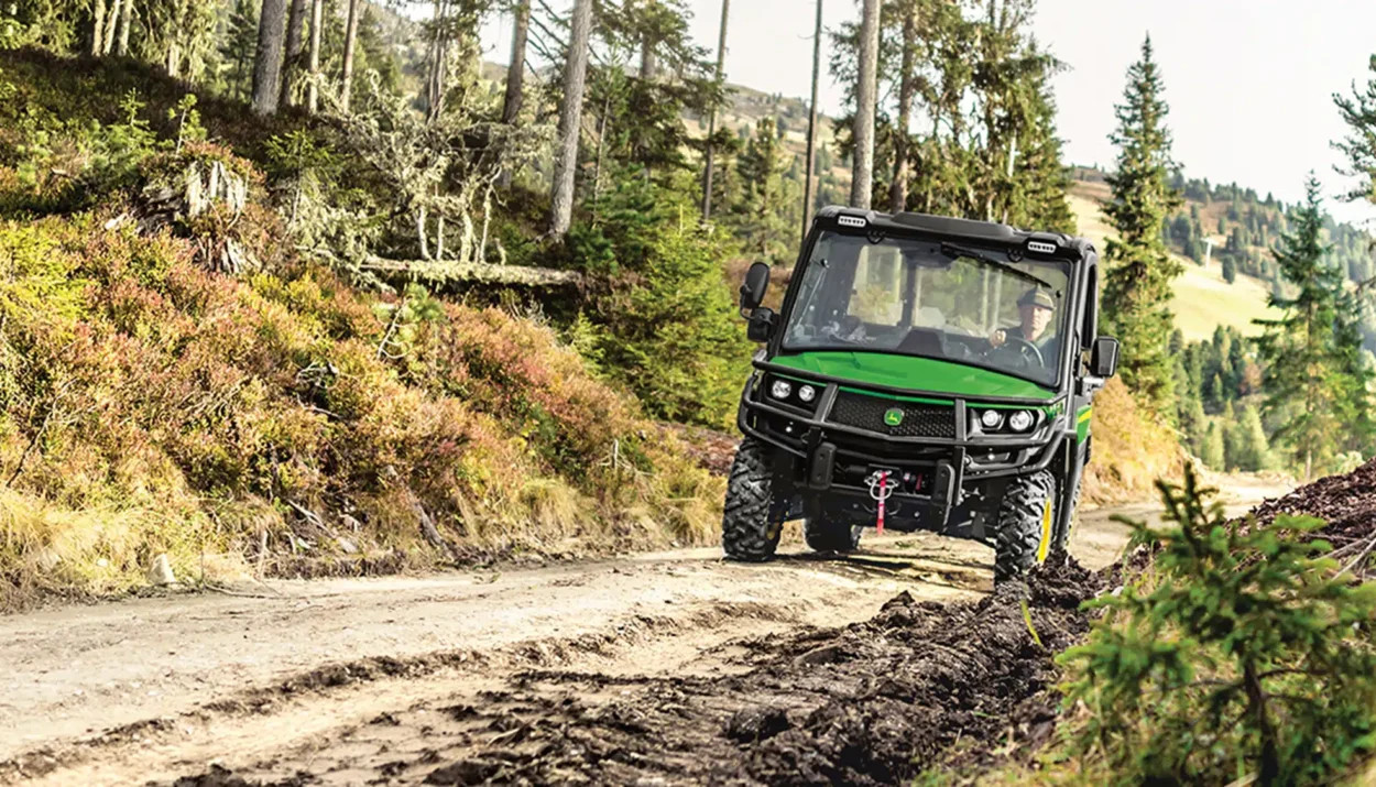 2021-john-deere-gator--xuv865m-hvac-1