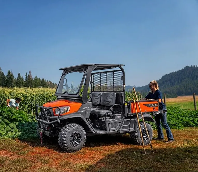 2021-kubota-rtv520d-orange-1