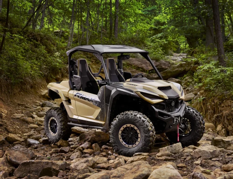 2021-yamaha-wolverine-rmax2-1000-xt-r-1