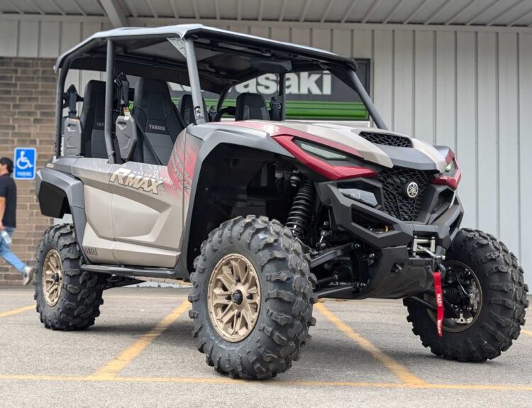 2021-yamaha-wolverine-rmax4-1000-xt-r-1