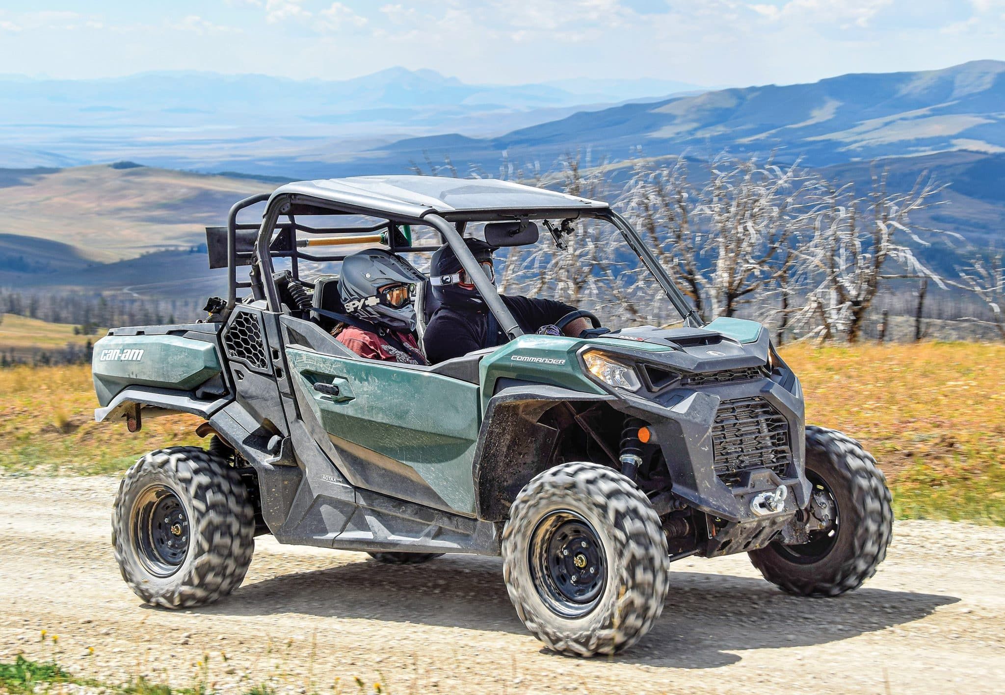 2022-can-am-commander-dps-1000r-2