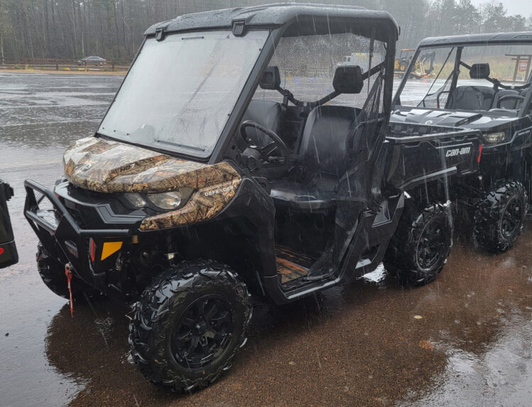 2022-can-am-defender-dps-hd7-1